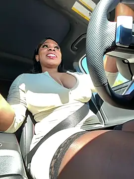 Snapshot of Belle___ chatting on 28, 3, 2026 Belle online show from 28, 3, 2026