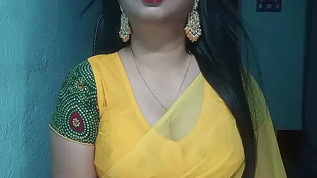 Snapshot of YourModhu chatting on 9, 11, 2025 YourModhu online show from 9, 11, 2025