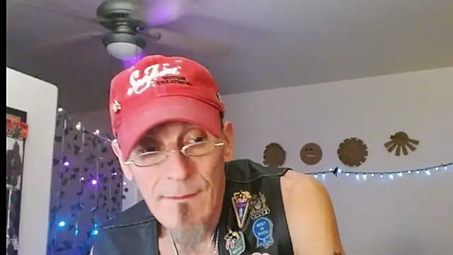 mycock2474u online show from 24, 2, 2025