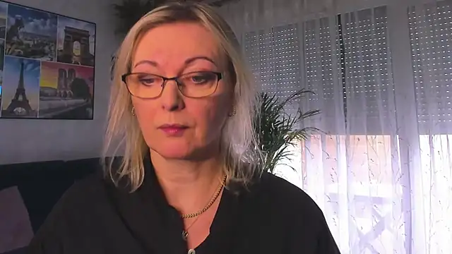 vanessa chat online show from 3, 2, 2026