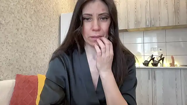 Snapshot of HotyWinter chatting on 8, 3, 2026 HotyWinter online show from 8, 3, 2026