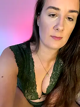 EllaMae online show from 16, 11, 2025