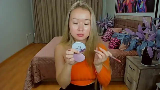 Snapshot of PollyOcean chatting on 20, 10, 2025 PollyOcean online show from 20, 10, 2025