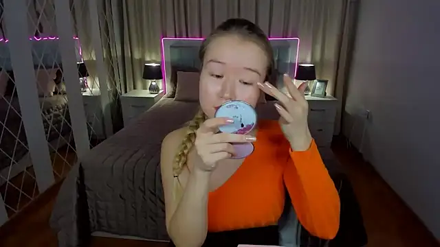 Snapshot of PollyOcean chatting on 27, 11, 2025 PollyOcean online show from 27, 11, 2025