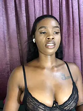 LuciousLips96 online show from 6, 1, 2025