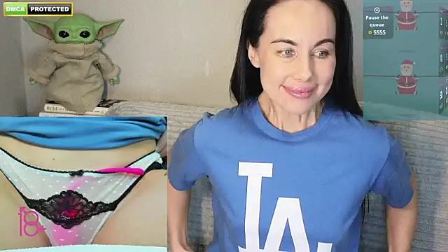 Snapshot of 3ight33nplus chatting on 11, 1, 2025 3ight33nplus online show from 11, 1, 2025