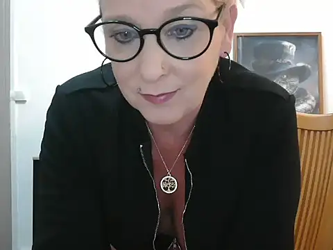 Snapshot of lilie69 chatting on 16, 3, 2025 lilie69 online show from 16, 3, 2025