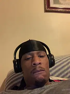 Snapshot of Tristris100 chatting on 16, 12, 2024 Tristris100 online show from 16, 12, 2024