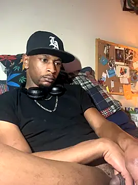 Snapshot of Tristris100 chatting on 11, 11, 2025 Tristris100 online show from 11, 11, 2025