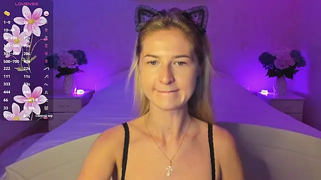 AnnaCarrera online show from 16, 9, 2025