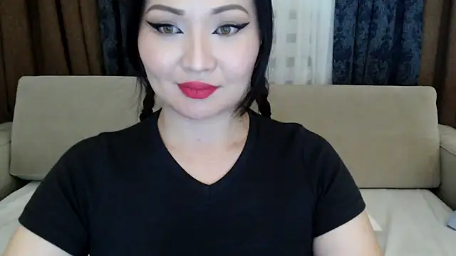 Snapshot of DanyMin chatting on 21, 11, 2025 DanyMin online show from 21, 11, 2025