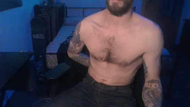 SexxxyLouis online show from 10, 1, 2025