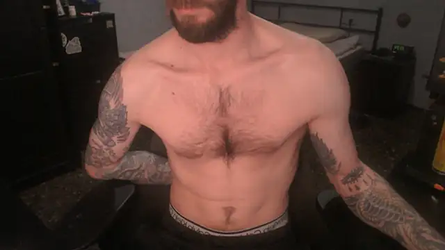 Snapshot of SexxxyLouis chatting on 6, 1, 2026 SexxxyLouis online show from 6, 1, 2026