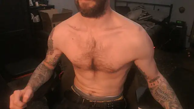 Snapshot of SexxxyLouis chatting on 11, 1, 2026 SexxxyLouis online show from 11, 1, 2026