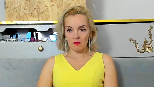 Snapshot of KateConner chatting on 9, 11, 2025 KateConner online show from 9, 11, 2025