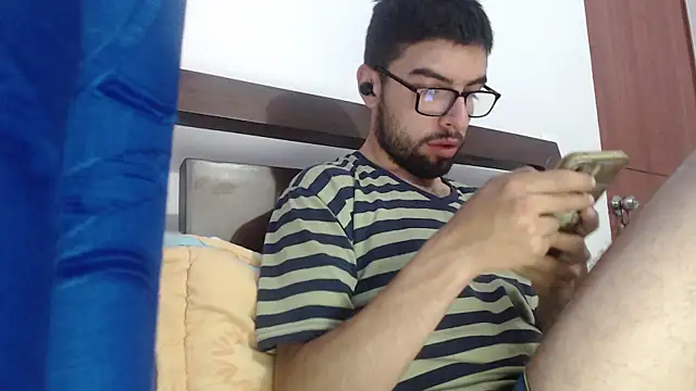 fvckolombianguyy online show from 13, 2, 2025