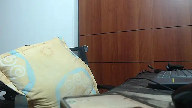 fvckolombianguyy online show from 17, 2, 2025