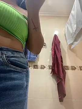 Fancyxlove online show from 6, 11, 2025