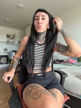 Snapshot of samisamsx chatting on 10, 10, 2025 samisamsx online show from 10, 10, 2025