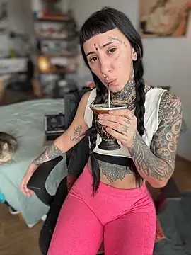 Snapshot of samisamsx chatting on 12, 10, 2025 samisamsx online show from 12, 10, 2025