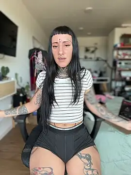 Snapshot of samisamsx chatting on 20, 10, 2025 samisamsx online show from 20, 10, 2025