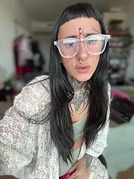 Snapshot of samisamsx chatting on 21, 10, 2025 samisamsx online show from 21, 10, 2025