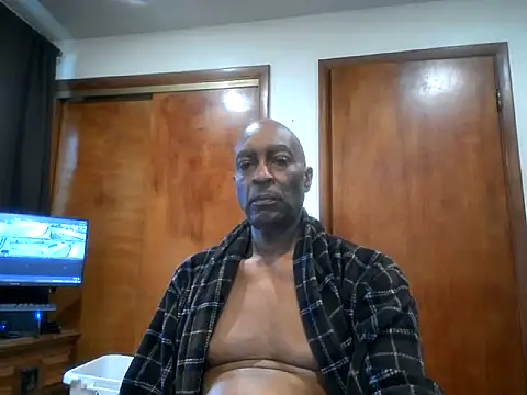 longdick4you8686 online show from 8, 2, 2025