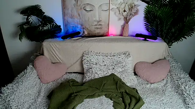 Snapshot of SEXY-GODDESabrina chatting on 10, 12, 2024 SEXY-GODDESabrina online show from 10, 12, 2024