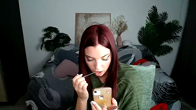 Snapshot of SEXY-GODDESabrina chatting on 15, 1, 2025 SEXY-GODDESabrina online show from 15, 1, 2025