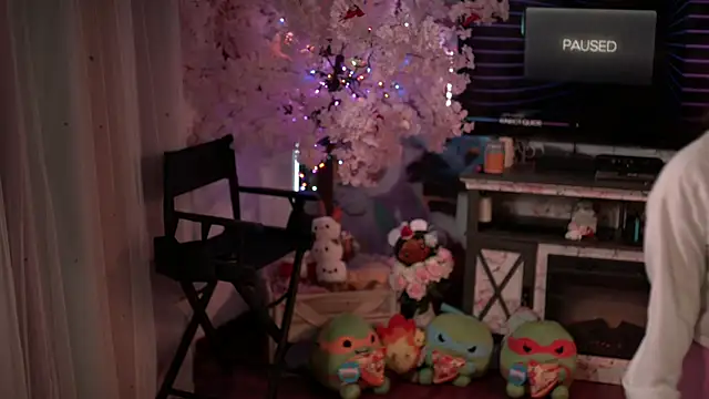 Nikki Torres online show from 4, 2, 2026