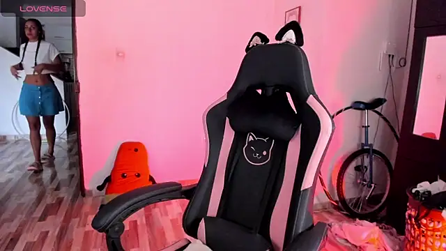 Snapshot of adrena_10 chatting on 26, 3, 2026 adrena 10 online show from 26, 3, 2026