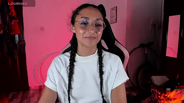 Snapshot of adrena_10 chatting on 26, 3, 2026 adrena 10 online show from 26, 3, 2026