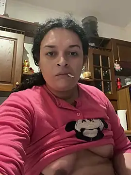 Snapshot of luanadigarda chatting on 2, 1, 2025 luanadigarda online show from 2, 1, 2025