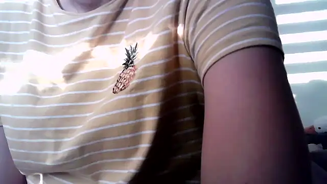 Snapshot of Katesweetkate chatting on 8, 10, 2025 Katesweetkate online show from 8, 10, 2025