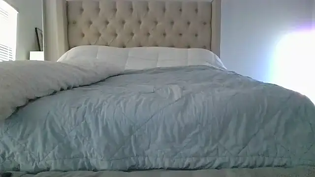 Snapshot of LuciousBB chatting on 11, 1, 2025 LuciousBB online show from 11, 1, 2025