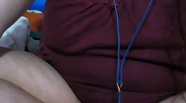 Snapshot of giga-bite chatting on 10, 2, 2025 giga-bite online show from 10, 2, 2025