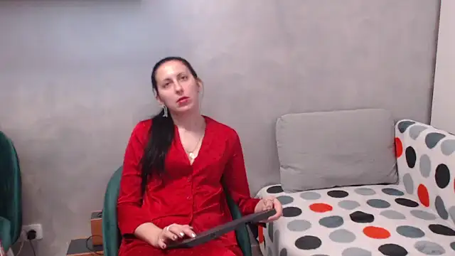 lolyforyou online show from 4, 1, 2025