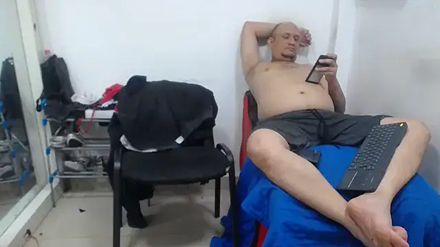 Meloncillo And BabyLiss online show from 21, 3, 2025