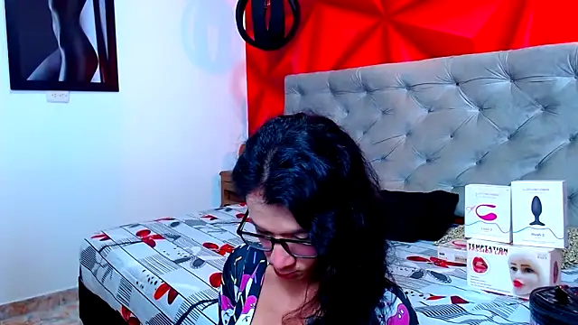 DaslyRoze online show from 8, 3, 2025