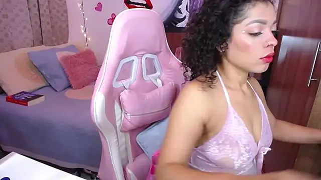 MarilynJones online show from 13, 2, 2025