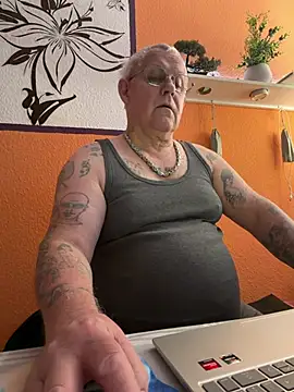 smaili1513 online show from 16, 1, 2026