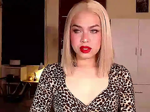 MistressLuna1 online show from 22, 3, 2025