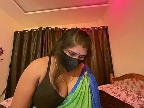 Snapshot of Love_4Sex chatting on 5, 1, 2025 Love 4Sex online show from 5, 1, 2025