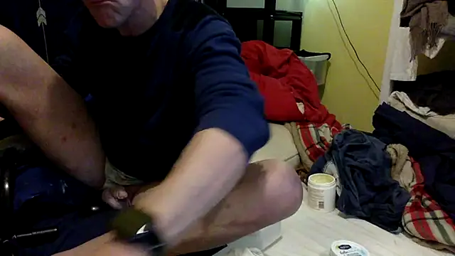 Snapshot of londonfuckwhore chatting on 1, 12, 2025 londonfuckwhore online show from 1, 12, 2025