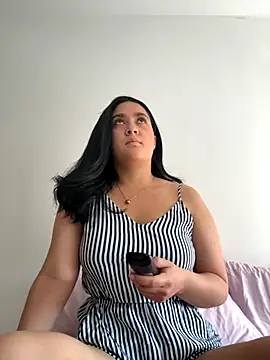 Snapshot of Nina_lovi chatting on 22, 10, 2025 Nina lovi online show from 22, 10, 2025