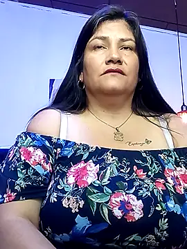 Snapshot of salomexlove_20 chatting on 11, 10, 2025 salomexlove 20 online show from 11, 10, 2025