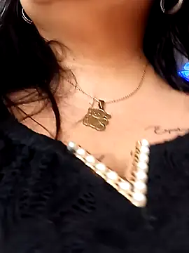 Snapshot of salomexlove_20 chatting on 25, 10, 2025 salomexlove 20 online show from 25, 10, 2025