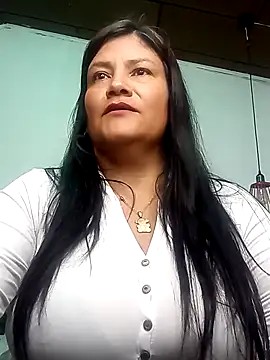 Snapshot of salomexlove_20 chatting on 4, 11, 2025 salomexlove 20 online show from 4, 11, 2025