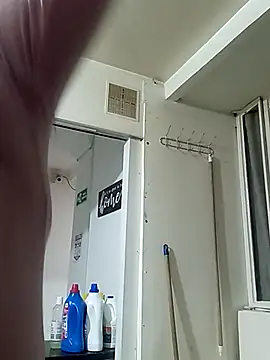 Snapshot of salomexlove_20 chatting on 6, 11, 2025 salomexlove 20 online show from 6, 11, 2025