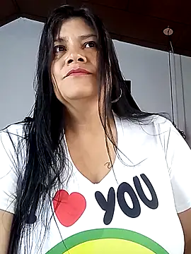 Snapshot of salomexlove_20 chatting on 17, 11, 2025 salomexlove 20 online show from 17, 11, 2025